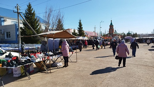 В Александровском районе работает ярмарка выходного дня