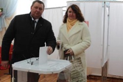 Александровцы голосуют семьями