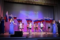 В Александровском районе прошли мероприятия в рамках празднования Дня Государственного флага Российской Федерации.